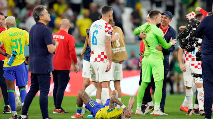 Neymar cries as Croatia celebrates its World Cup quarterfinal win over Brazil